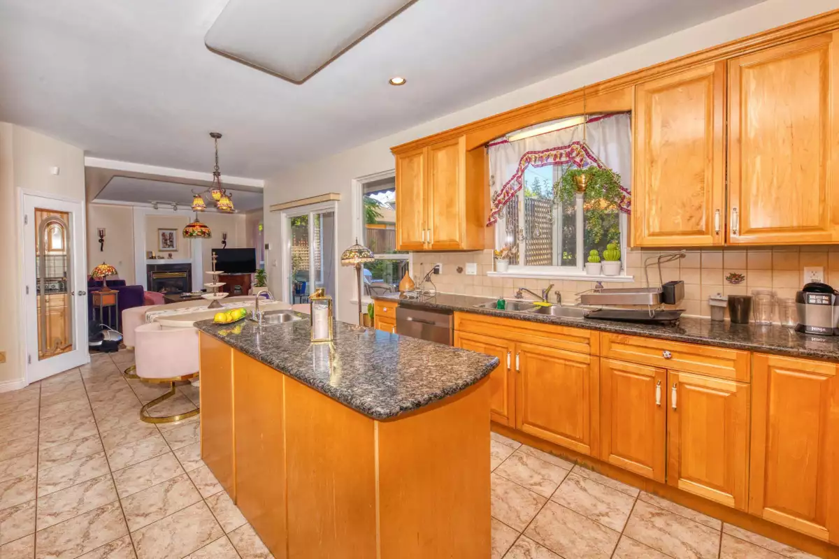 Dining Area Photo of 826 E 13th Street, North Vancouver, BC