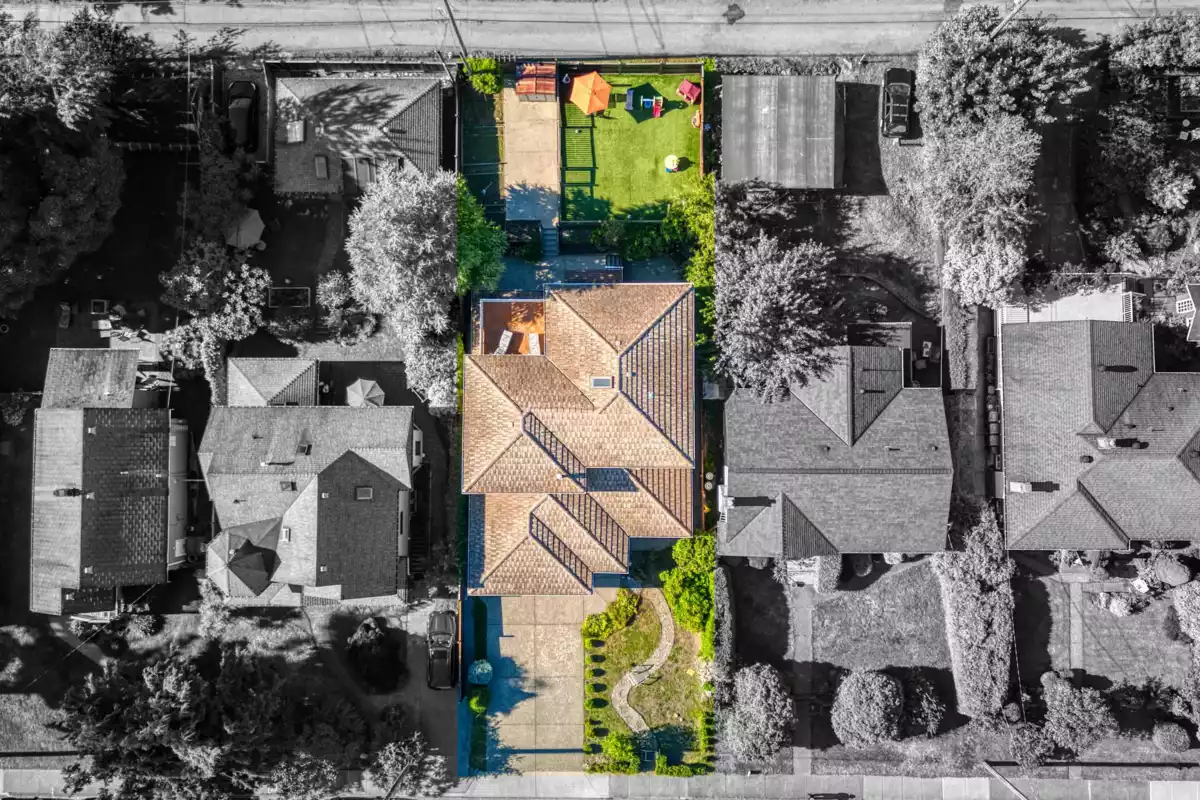 Fitness Center Photo Near 826 E 13th Street, North Vancouver, BC