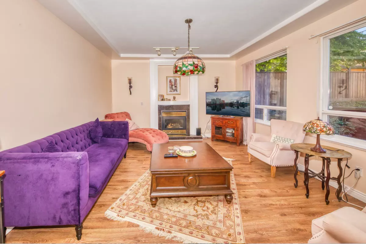 Pantry Photo of 826 E 13th Street, North Vancouver, BC