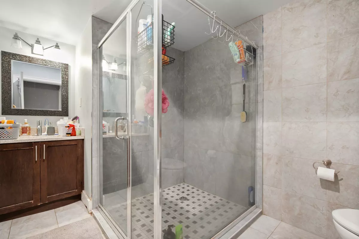 Hallway Photo of 2378 Mariana Place, Coquitlam, BC