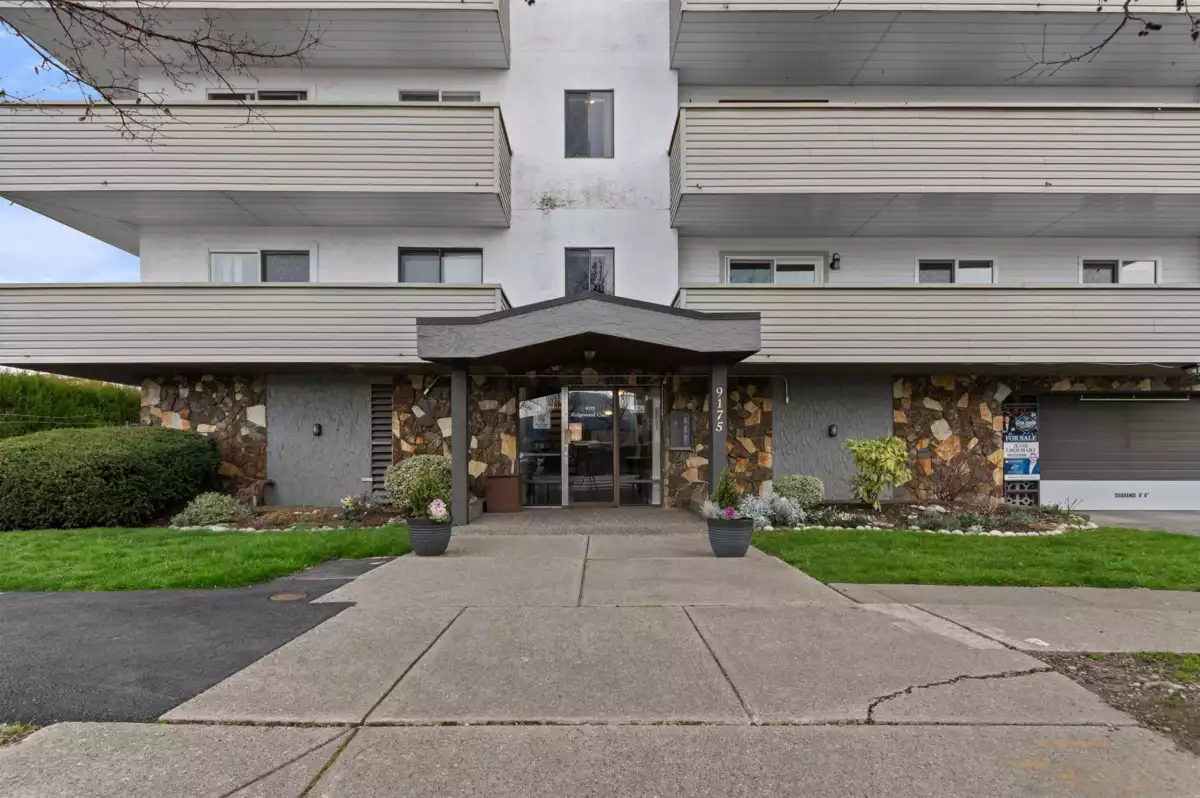 Family Room Photo of 105 9175 Mary Street, Chilliwack, BC