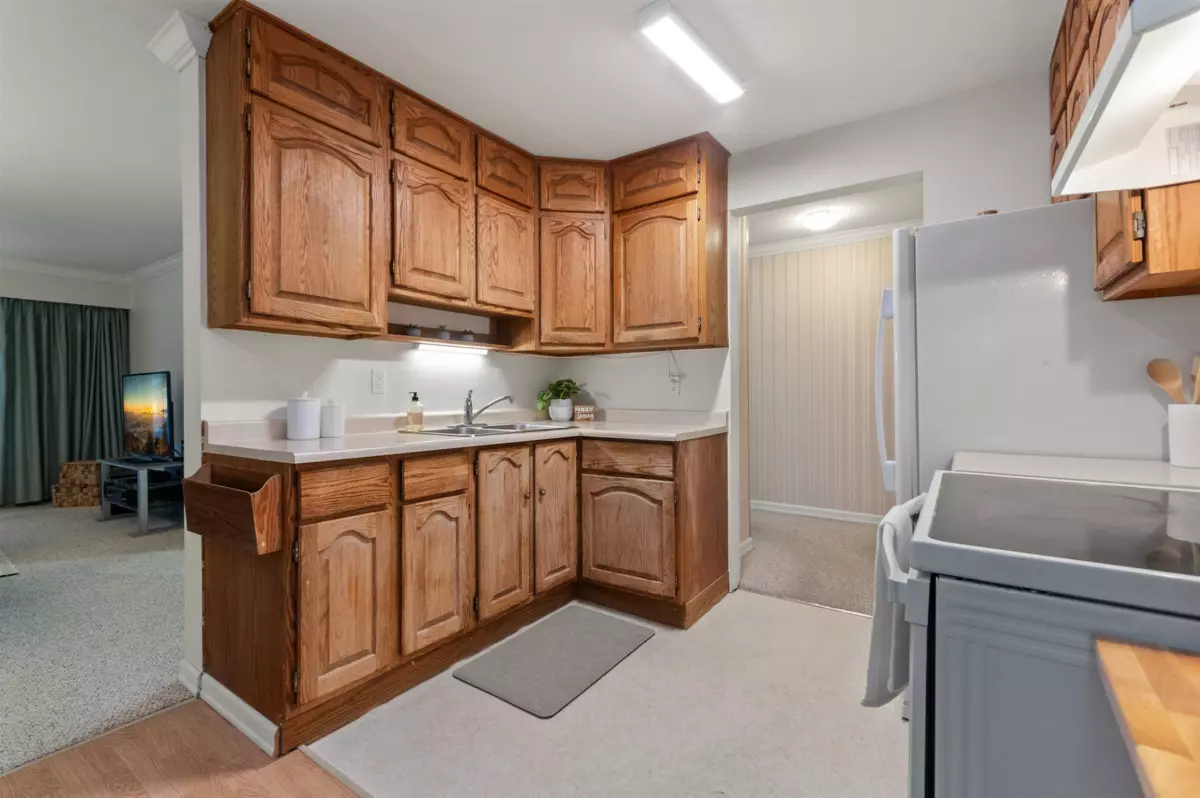 Powder Room Photo of 105 9175 Mary Street, Chilliwack, BC