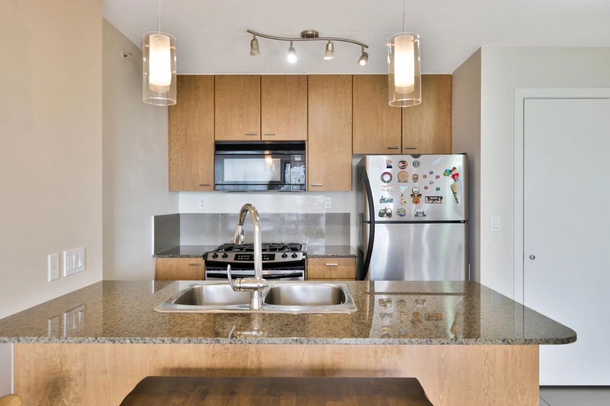 Kitchen Island Photo of 2508 7063 Hall Avenue, Burnaby, BC
