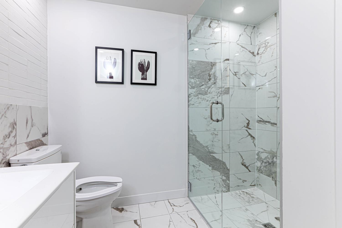 Basement Recreation Room Photo of 903 239 Keefer Street, Vancouver, BC