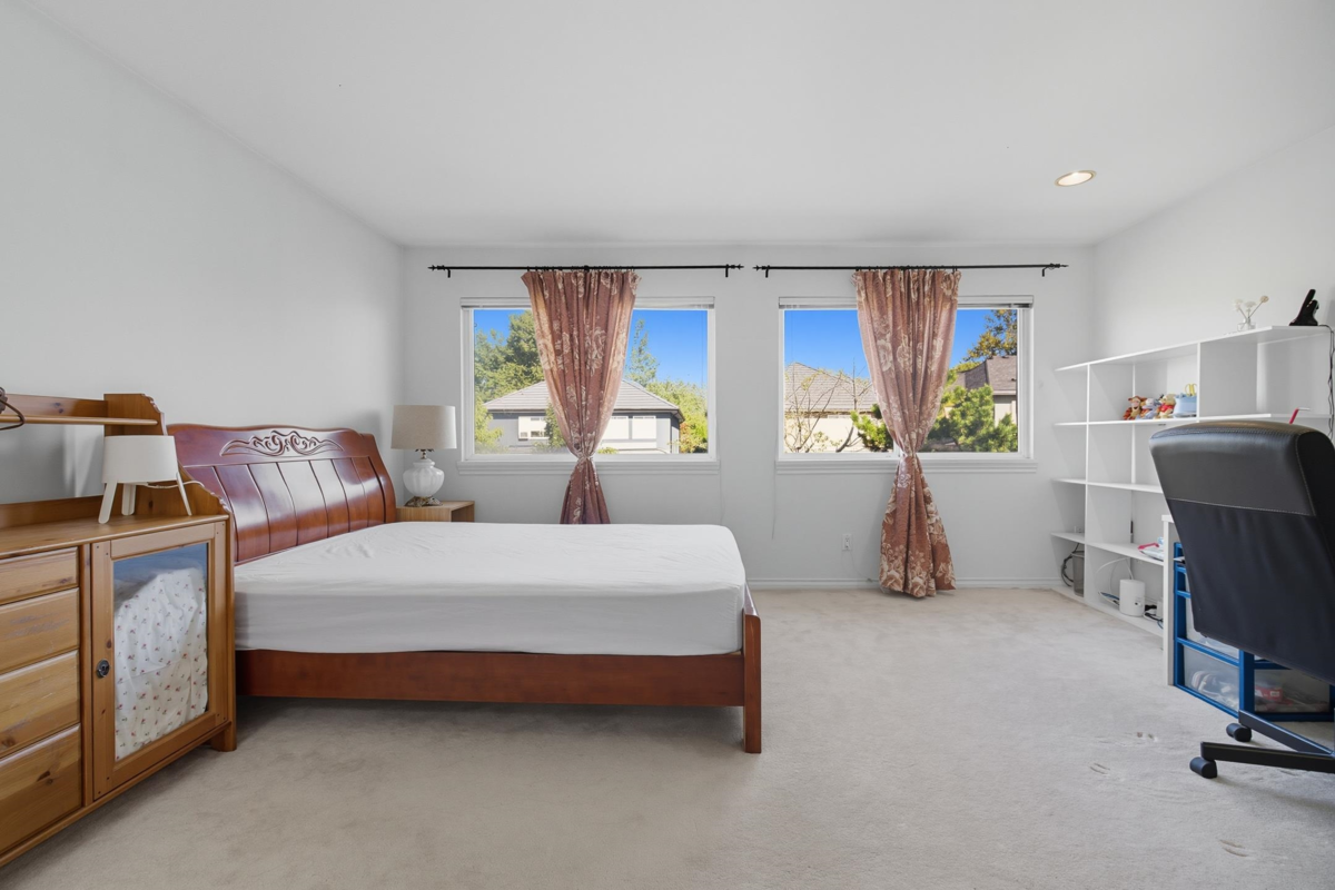 Guest Bathroom Photo of 12631 Cameron Drive, Richmond, BC