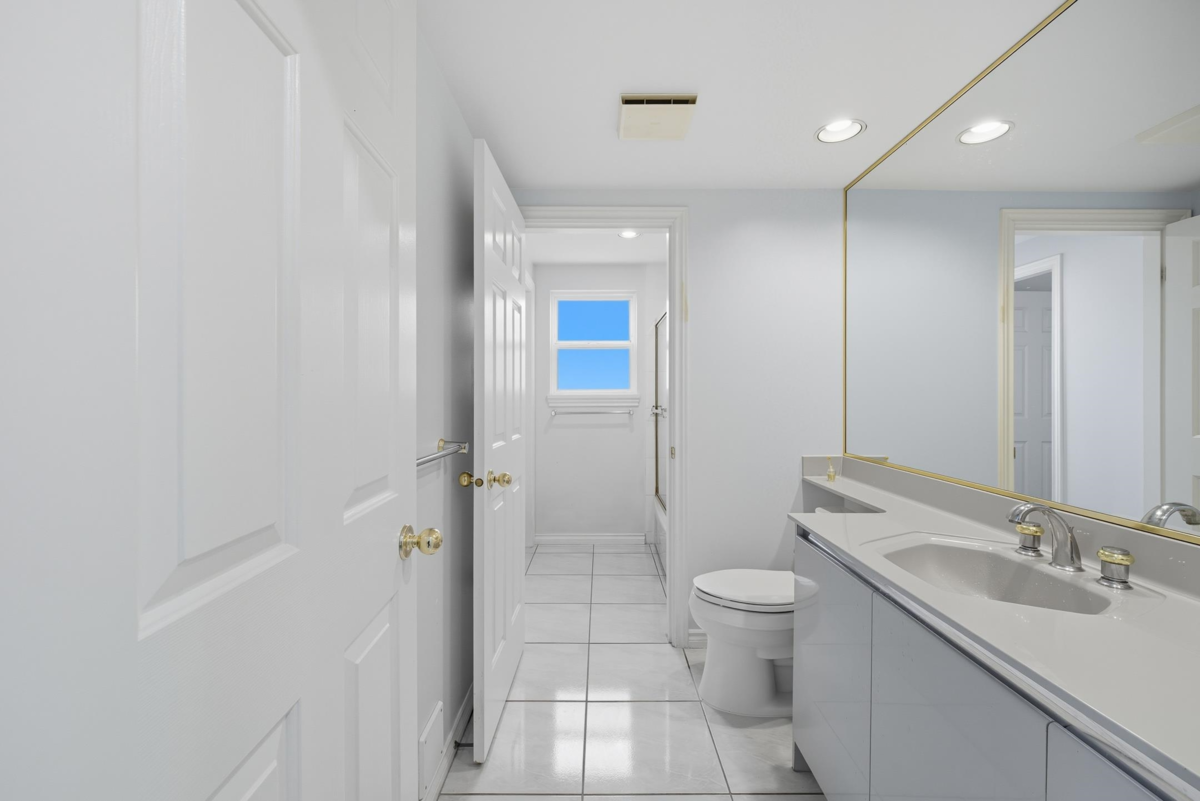 Primary Bathroom Photo of 12631 Cameron Drive, Richmond, BC