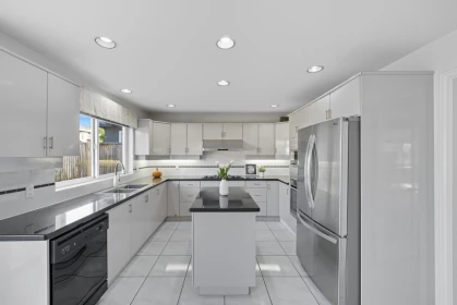 Kitchen Island Photo of 12631 Cameron Drive, Richmond, BC