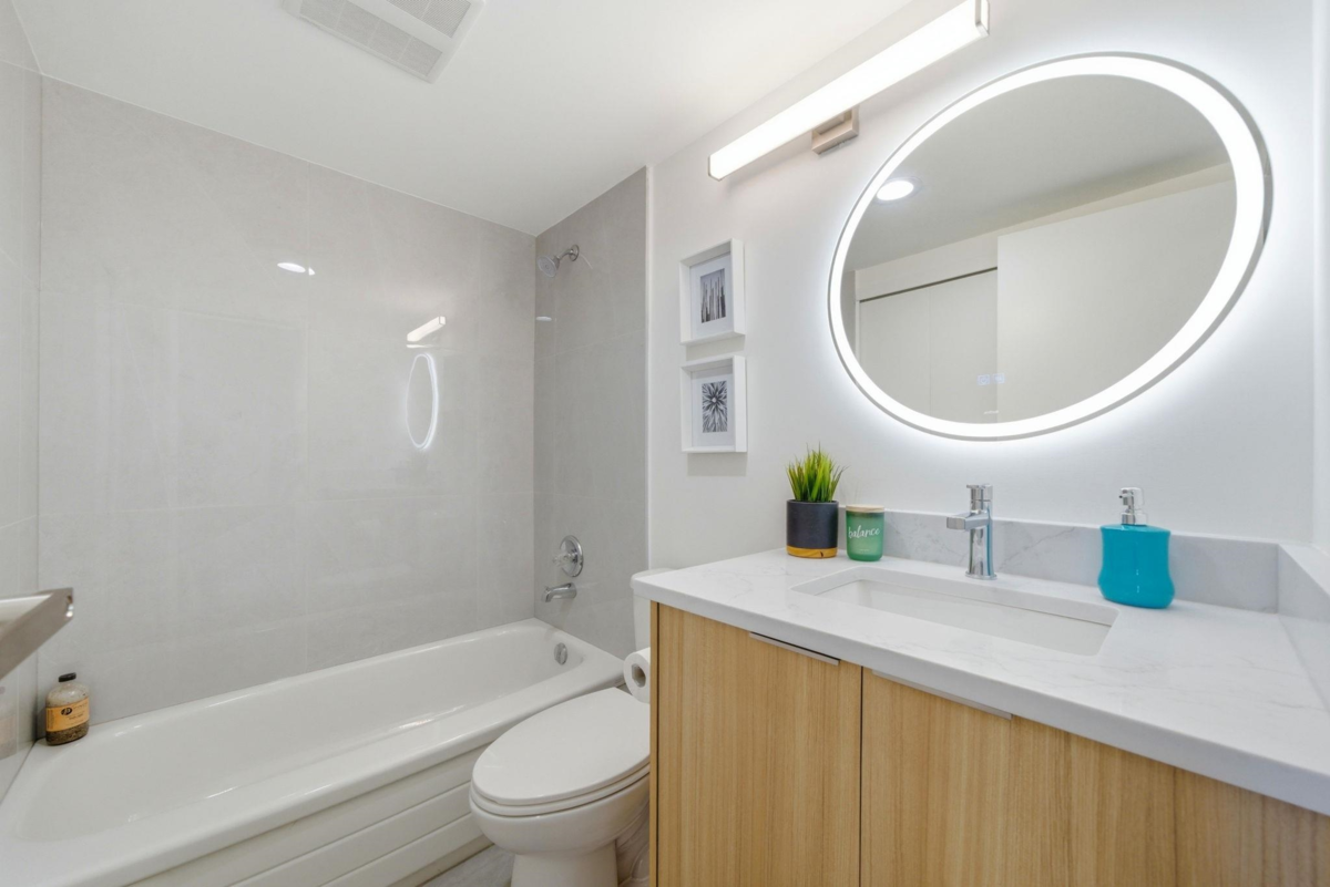 Front Yard Photo of 702 1771 Nelson Street, Vancouver, BC