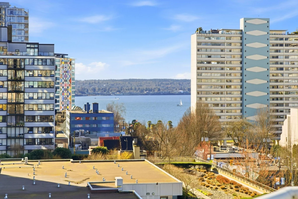 Laundry Room Photo of 702 1771 Nelson Street, Vancouver, BC