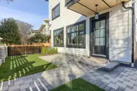 1 4742 St. Catherine Street, Vancouver, BC