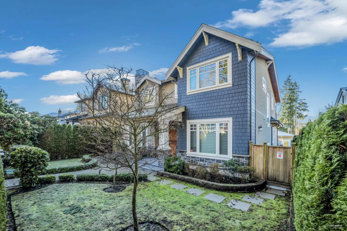 Family Room Photo of 3946 W 30th Avenue, Vancouver, BC