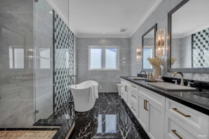 Hot Tub / Spa Photo of 3946 W 30th Avenue, Vancouver, BC