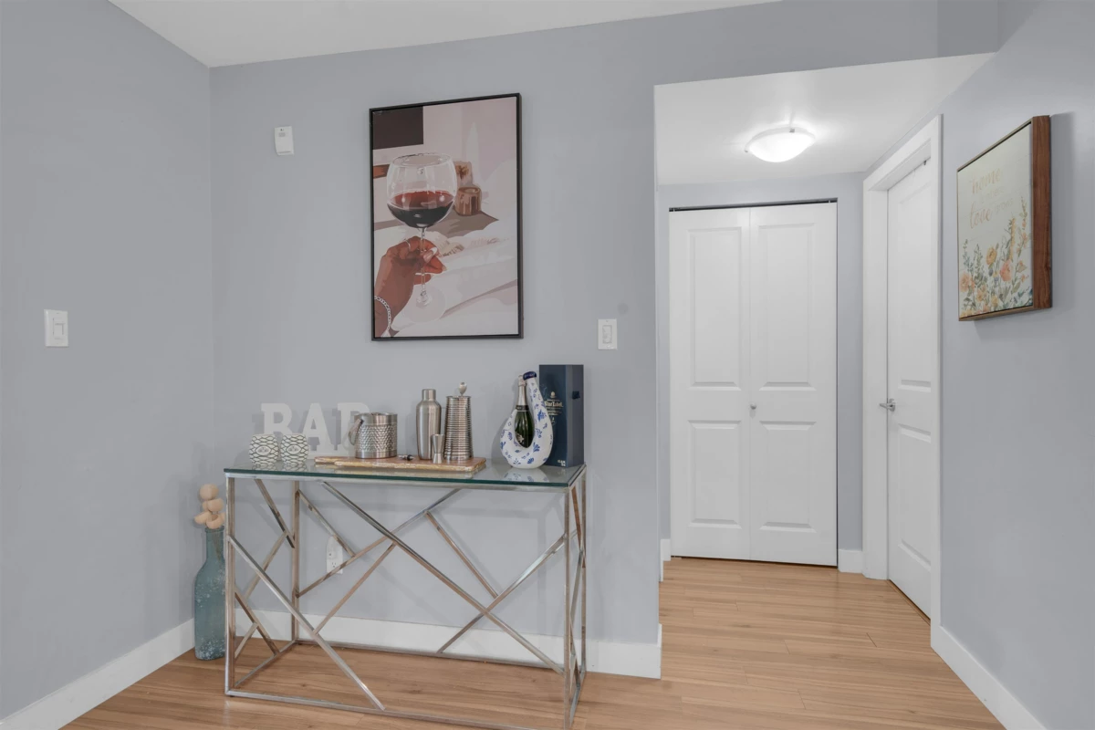 Family Room Photo of 352 15850 26 Avenue, Surrey, BC
