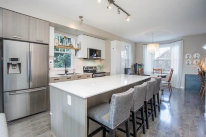 Kitchen Island Photo of 65 6450 187 Street, Surrey, BC