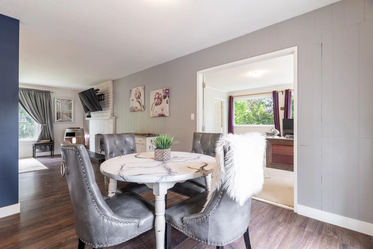 Dining Area Photo of 24991 100 Avenue, Maple Ridge, BC