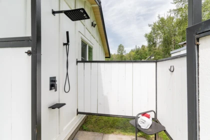 Hot Tub / Spa Photo of 24991 100 Avenue, Maple Ridge, BC