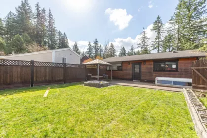 Hot Tub / Spa Photo of 20078 27 Avenue, Langley, BC