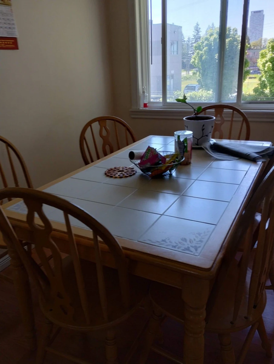 Dining Area Photo of 10425 140b Street, Surrey, BC