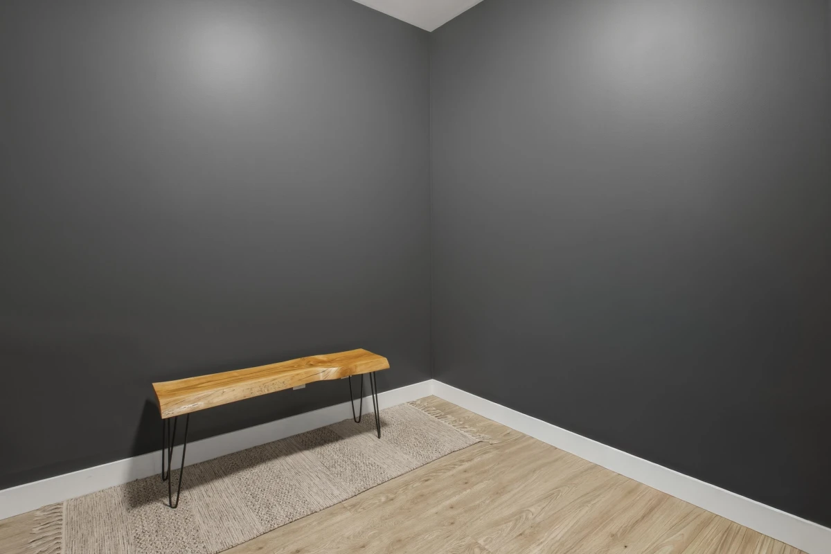 Dining Area Photo of 417 37881 Cleveland Avenue, Squamish, BC