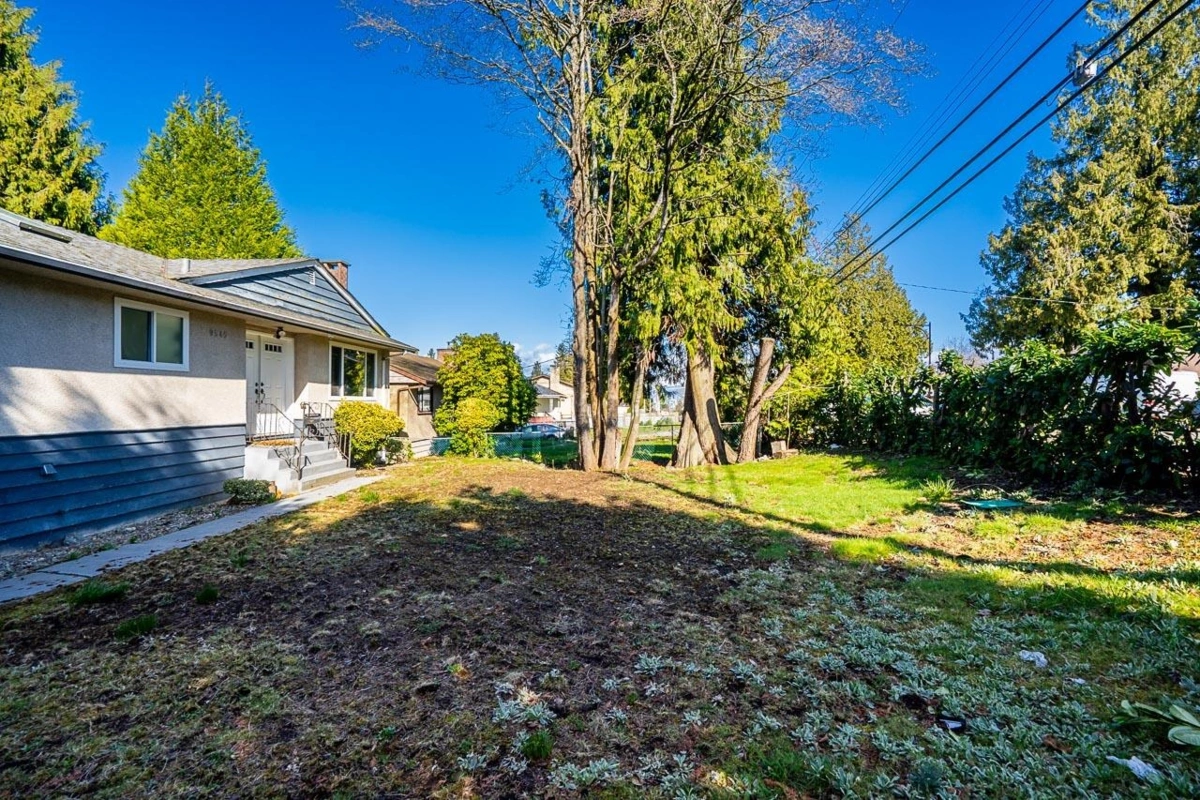 Family Room Photo of 9545 116 Street, Delta, BC