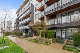 203 707 Como Lake Avenue, Coquitlam, BC