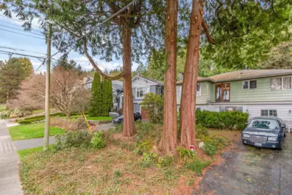 1928 Ridgeway Avenue, North Vancouver, BC, North Vancouver — Single Family Residence for sale