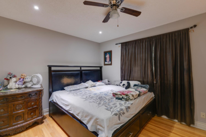 Laundry Room Photo of 10969 86a Avenue, Delta, BC