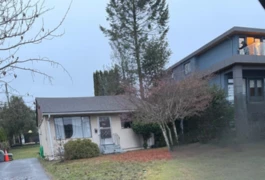 446 E 16th Street, North Vancouver, BC