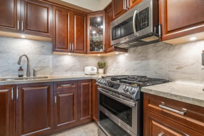 Kitchen Photo of 103 14588 Mcdougall Drive, Surrey, BC