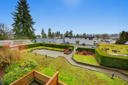 Swimming Pool Photo of 202 1519 Grant Avenue, Port Coquitlam, BC