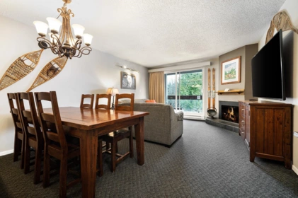 222 4200 Whistler Way, Whistler, BC, Whistler — Apartment/Condo for sale