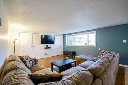 Hallway Photo of 34221 Townshipline Road, Abbotsford, BC