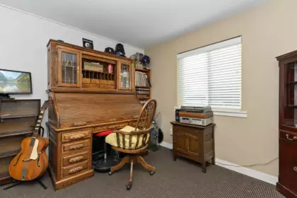 Powder Room Photo of 27858 Ledunne Avenue, Abbotsford, BC