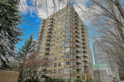 Community Amenities Photo (Clubhouse) of 905 9830 Whalley Boulevard, Surrey, BC