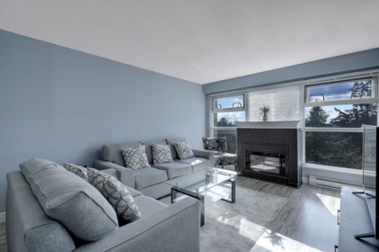 Kitchen Photo of 905 9830 Whalley Boulevard, Surrey, BC