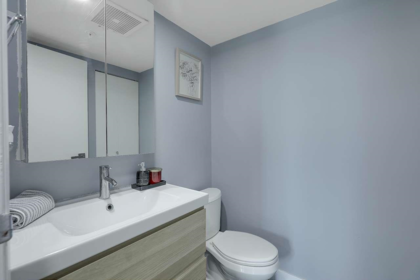 Mudroom Photo of 905 9830 Whalley Boulevard, Surrey, BC