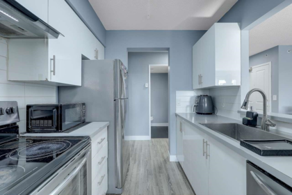 Office / Den Photo of 905 9830 Whalley Boulevard, Surrey, BC