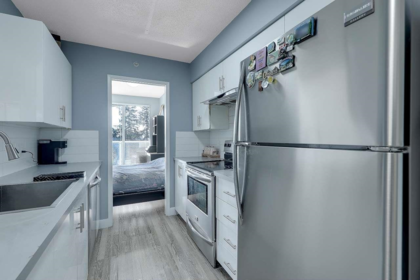 Powder Room Photo of 905 9830 Whalley Boulevard, Surrey, BC
