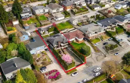 1068 Holdom Avenue, Burnaby, BC, Burnaby — Single Family Residence for sale