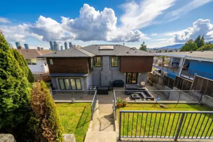 Outdoor Kitchen Photo of 1068 Holdom Avenue, Burnaby, BC