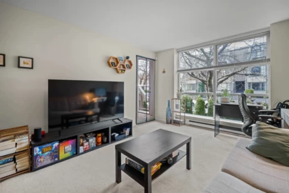204 3168 Laurel Street, Vancouver, BC, Vancouver — Apartment/Condo for sale