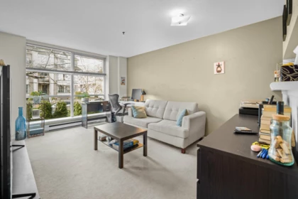 204 3168 Laurel Street, Vancouver, BC, Vancouver — Apartment/Condo for sale