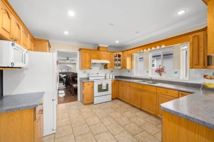 Breakfast Nook Photo of 3545 Viewmount Place, Abbotsford, BC