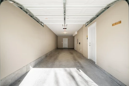Entry Foyer Photo of 68 15155 62a Avenue, Surrey, BC