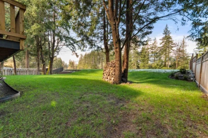 30 Robertson Crescent, Hope, BC, Hope — Single Family Residence for sale