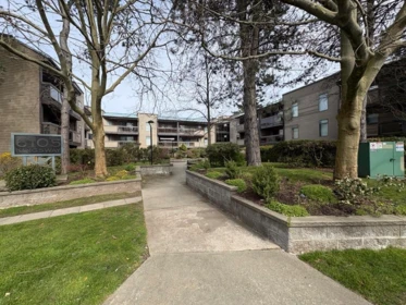 208 6105 Kingsway, Burnaby, BC, Burnaby — Apartment/Condo for sale