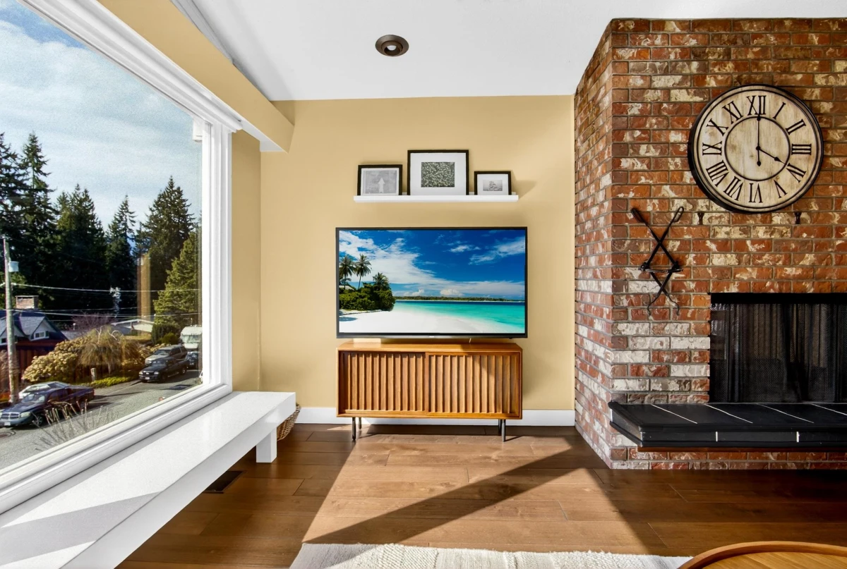 Family Room Photo of 981 Kinsac Street, Coquitlam, BC