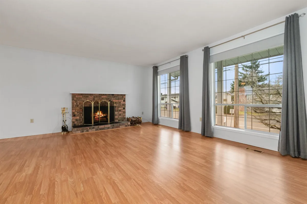 Living Room Photo of 3340 Clearbrook Road, Abbotsford, BC