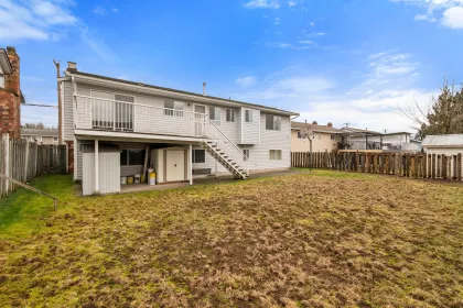 Backyard Photo of 3340 Clearbrook Road, Abbotsford, BC