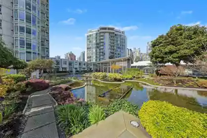 Neighborhood Park Photo Near TH A 1199 Marinaside Crescent, Vancouver, BC